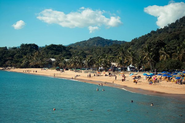 Économiser pour un séjour : stratégies et conseils